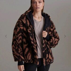 Varley Montalvo 2.0 Fleece Jacket Brown Animal Print Medium